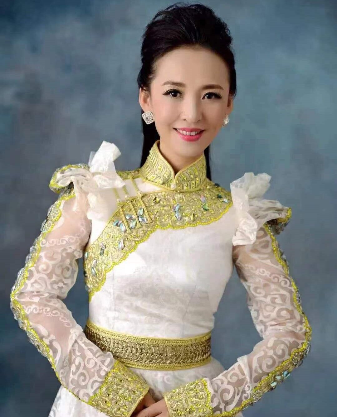 杭红梅.jpg